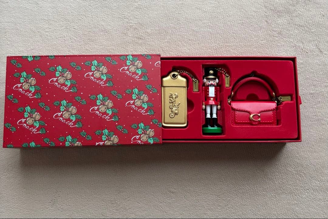 コーチ　ノベルティ　非売品　新品未使用　クリスマスオーナメント3点セット