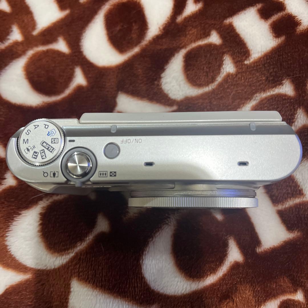 【中古】(非常に良い)CASIO デジカメEXILIM EX-ZR3200VP