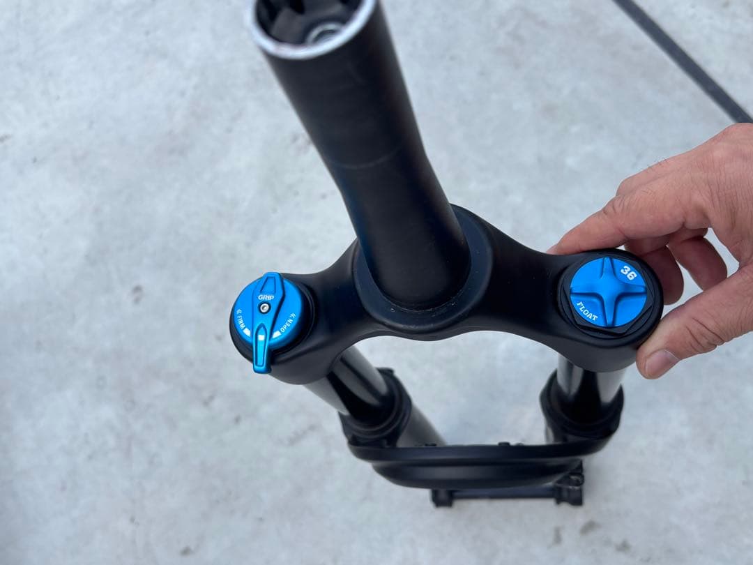 FOX FLOAT 36 Rhythm 150mm サスペンションフォーク