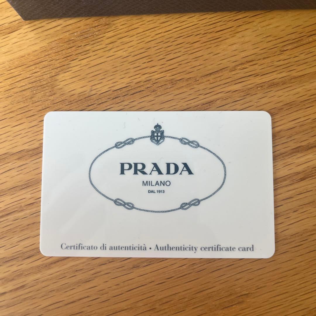 PRADA サフィアーノレザー 名刺入れ ピンクベージュ