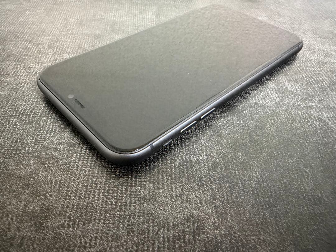 Apple iPhone 11 ブラック 本体 64gb バッテリー87%