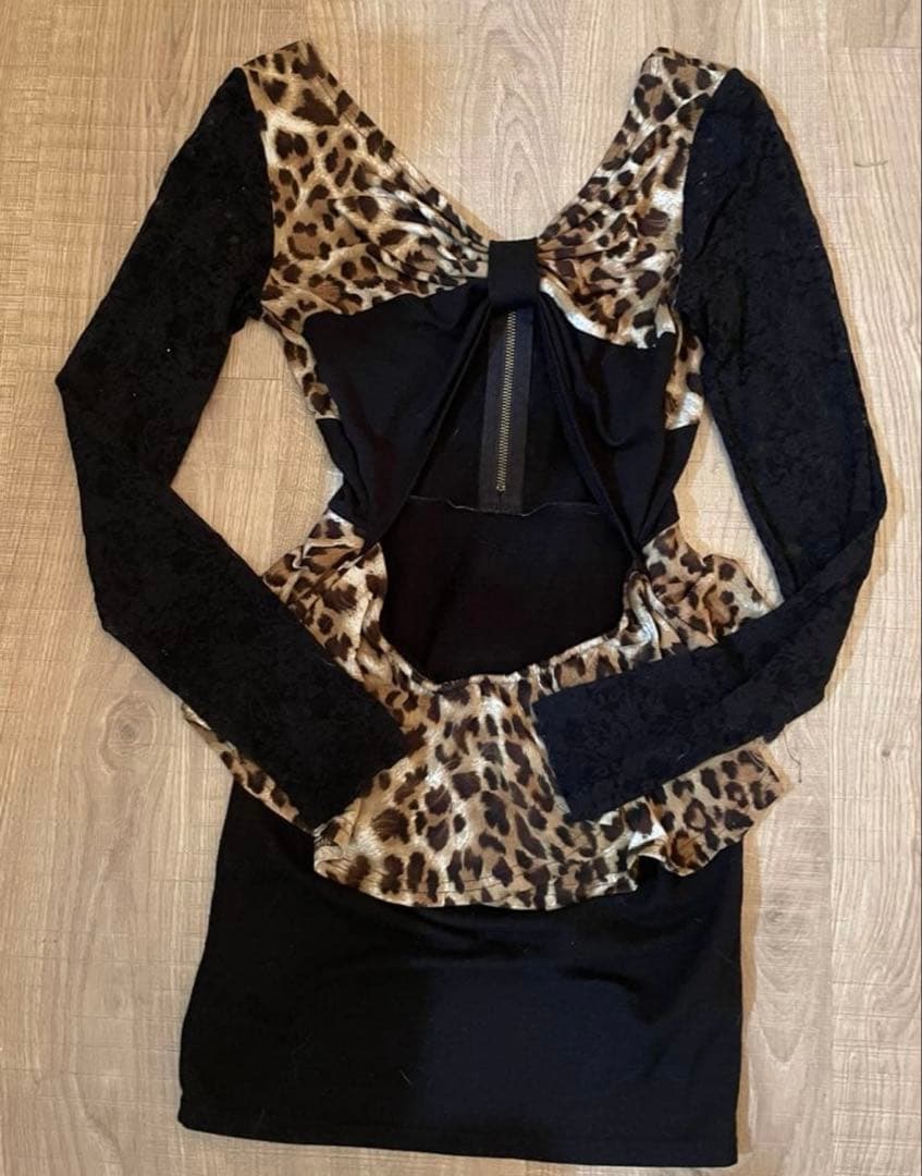 d.i.a.ダイヤ正規品☆ヒョウ柄背中ガン開きペプラムミニワンピース☆平成ギャル