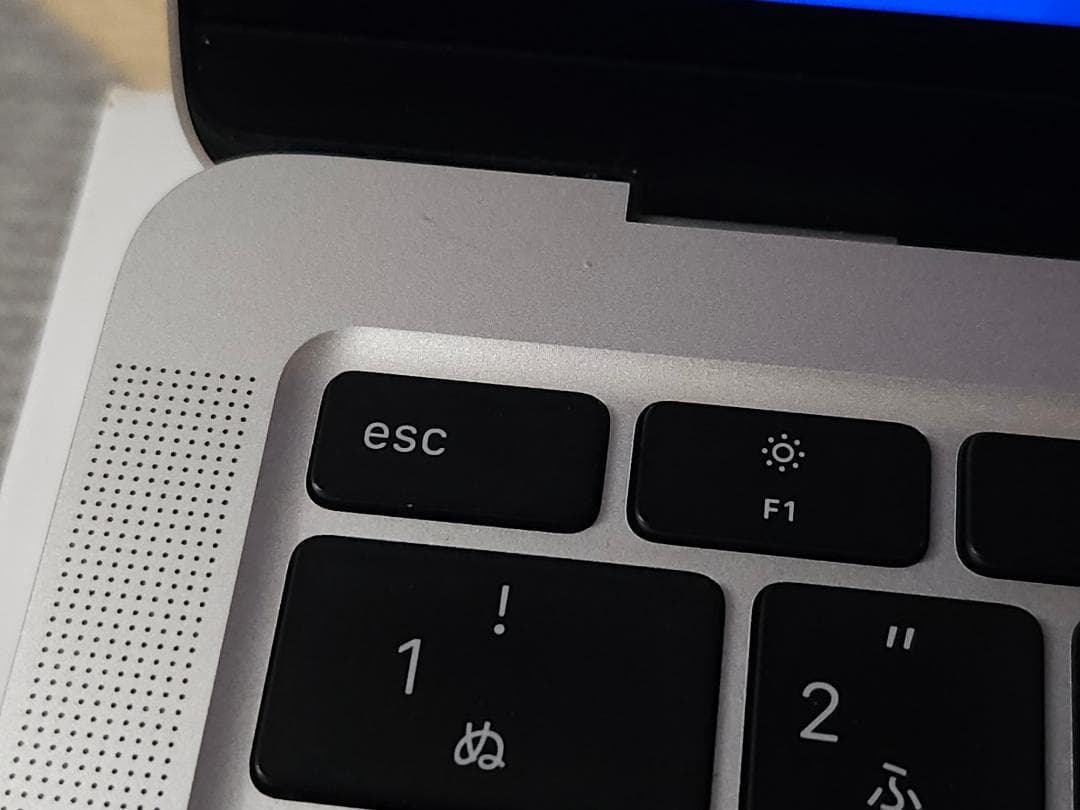 MacBook本体 MacBook Air 2020 intelCPU 512GB