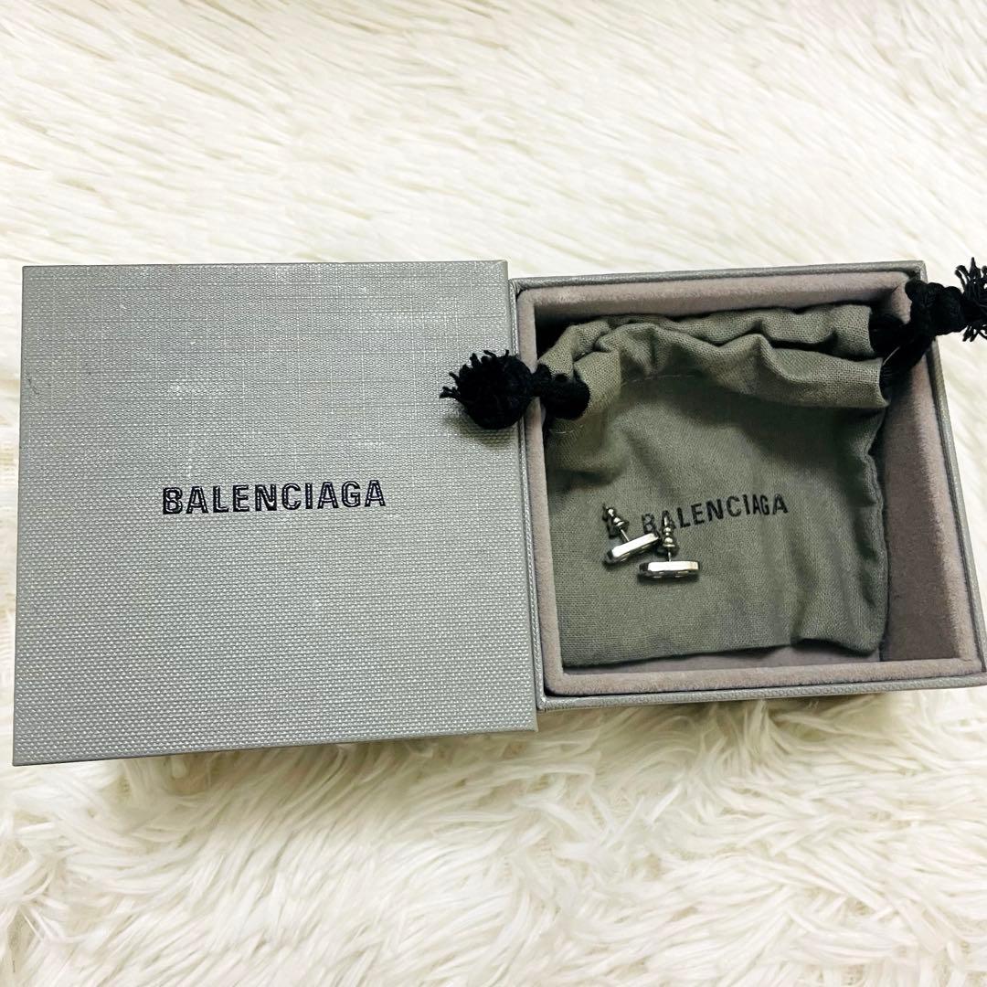 未使用級✨付属完備✨バレンシアガ ピアス BB シルバー ロゴ メタル