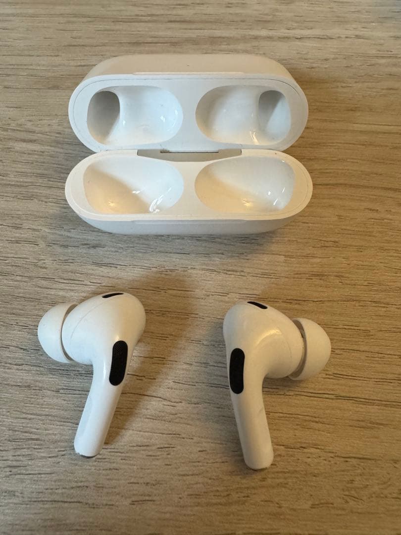 AirPods Pro 2世代[正規品] 充電ケース付き 美品