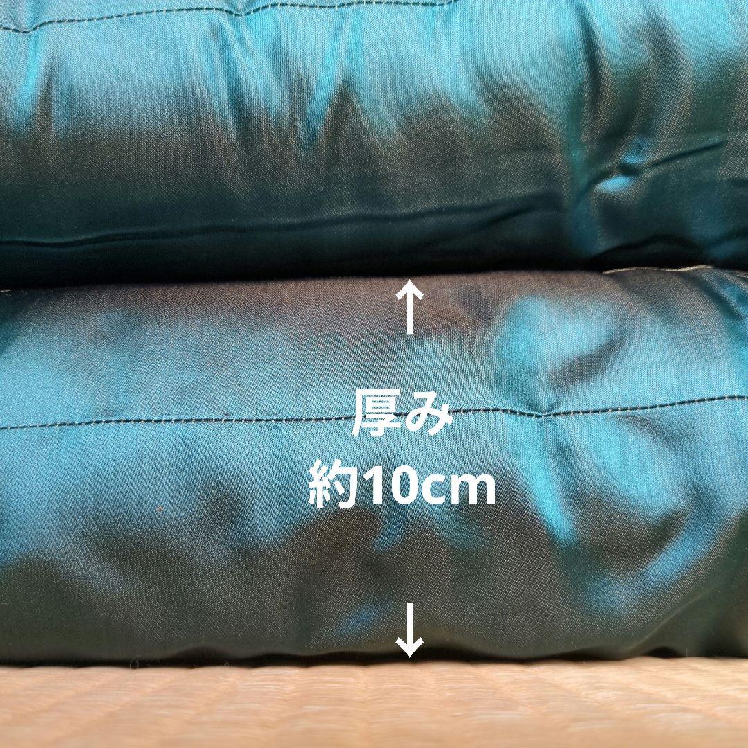 高級座布団 　3枚セット　60x 65　大きめ　絹　シルク　松模様　青緑色