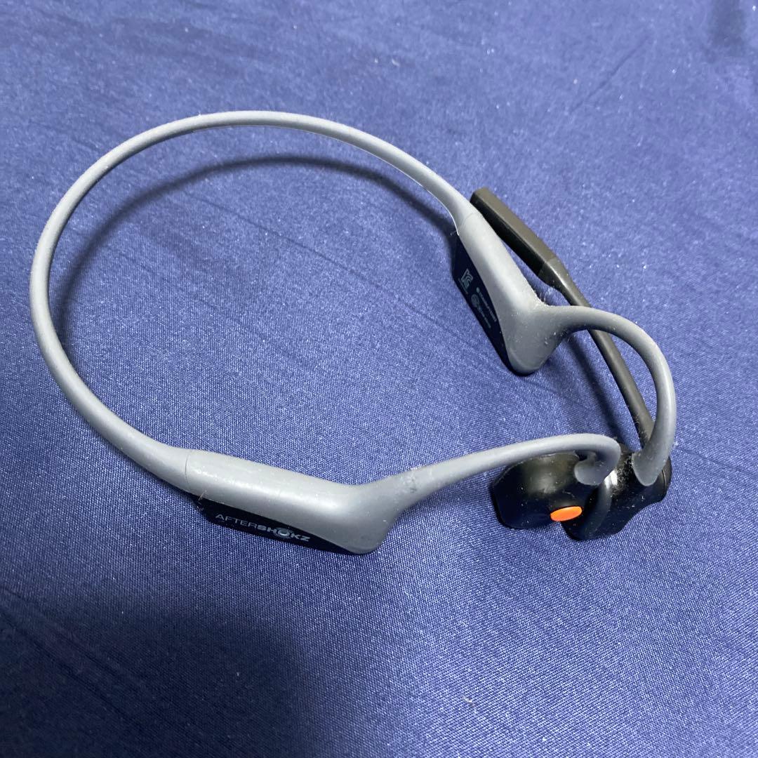 AfterShokz : 骨伝導イヤホン グレー （収納ケース付き）