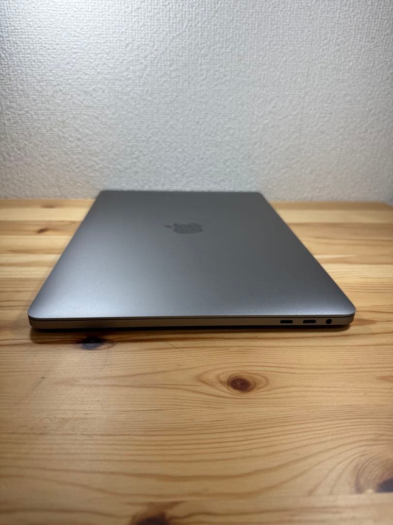 Apple MacBook Pro 13インチ 2019 i7/16GB/250