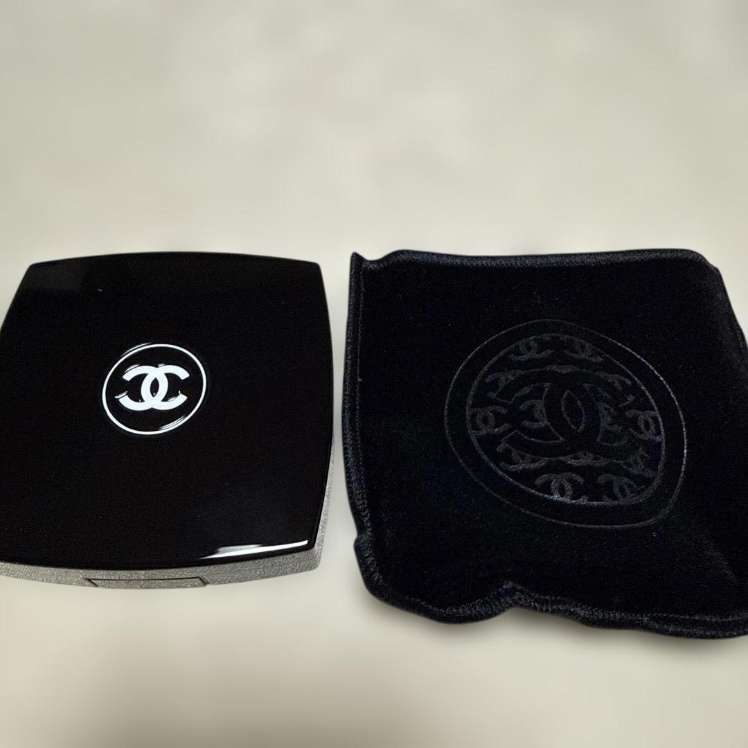 【限定色】CHANEL レキャトルオンブルブトン219