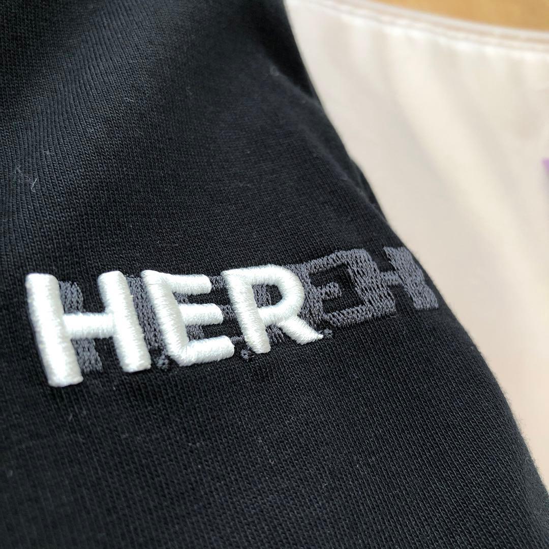 【美品】IU HEREH WORLD TOUR CONCERT スウェット M