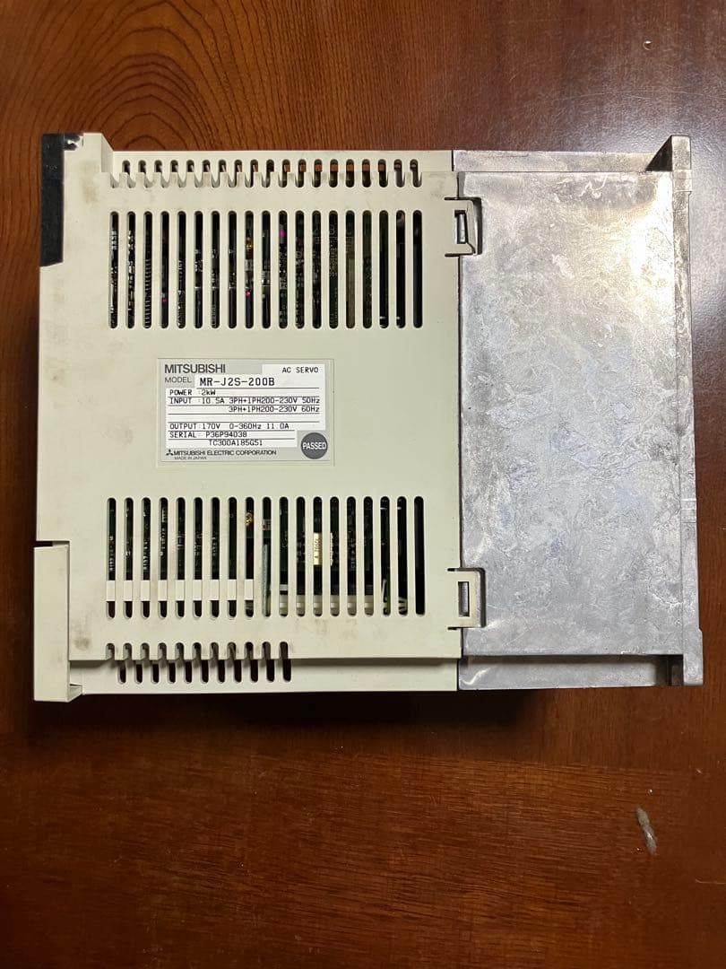 三菱サーボアンプMR-J2S-200B
