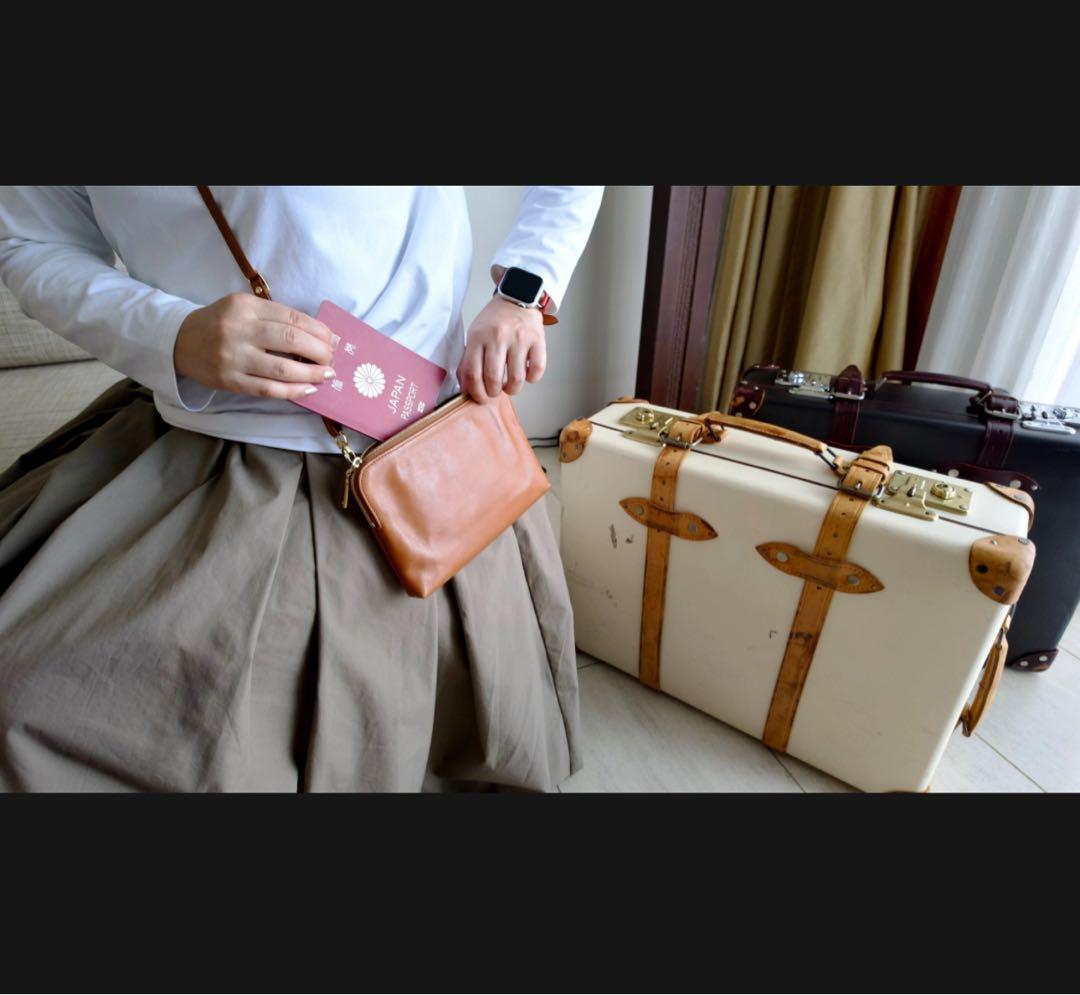 新品未使用Katie マルチポシェット定価28000円