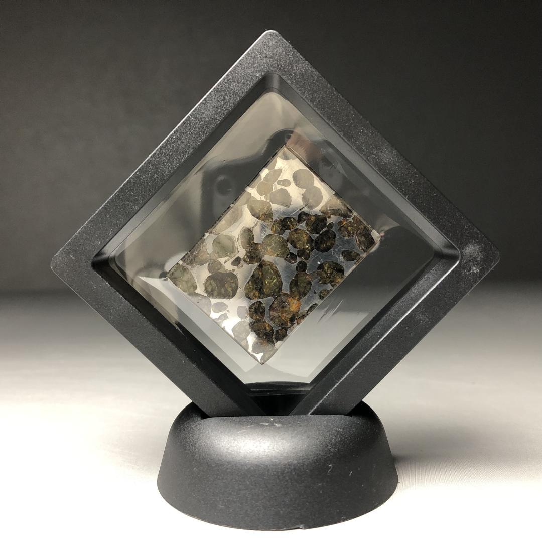 R*y様 パラサイト隕石 隕石　石鉄隕石　セリコ隕石 美品　重さ約7ｇ　ケース付