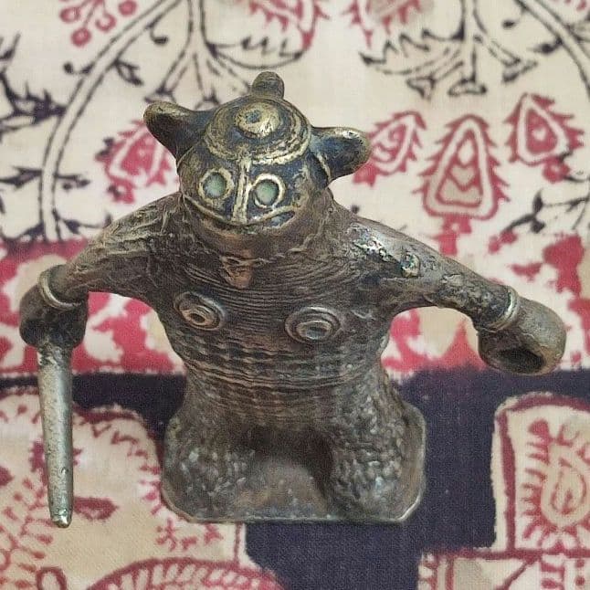 【アンティーク】インドの鋳造工芸品✨神獣のブロンズ