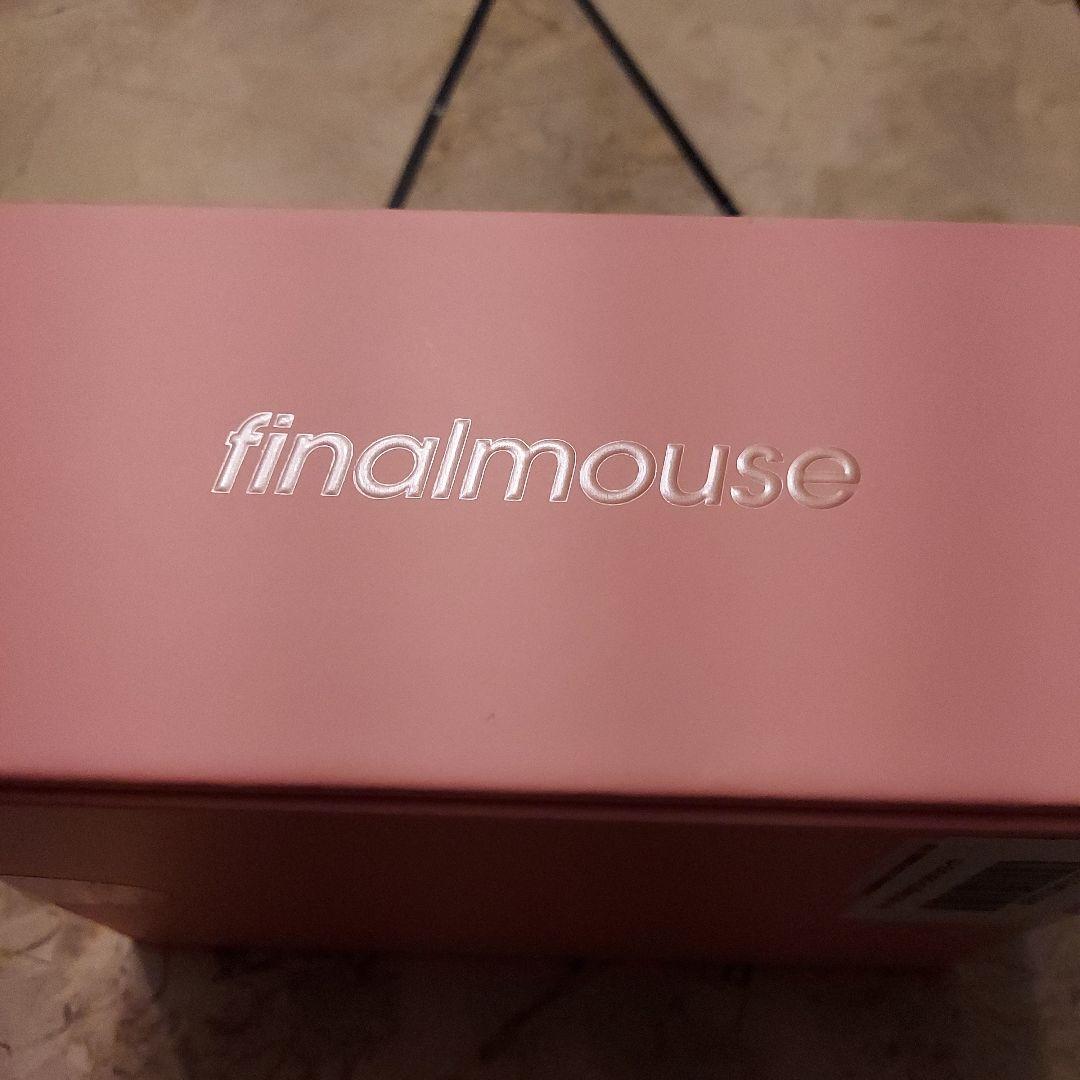Finalmouse UltralightX Sakura Medium サイズ
