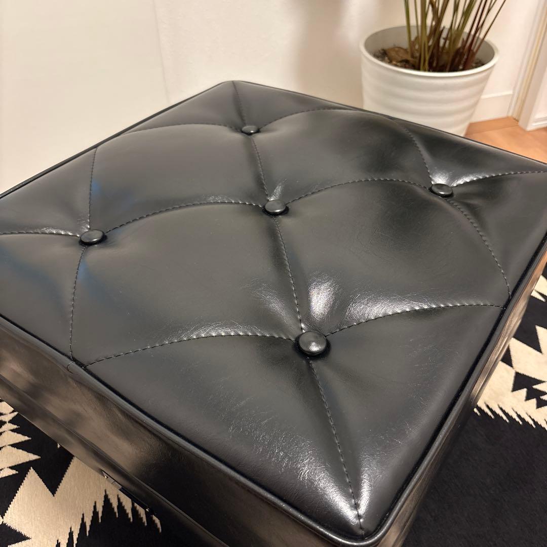 美品　カリモク60　Kチェア　オットマン　スタンダードブラック　 モダンスツール