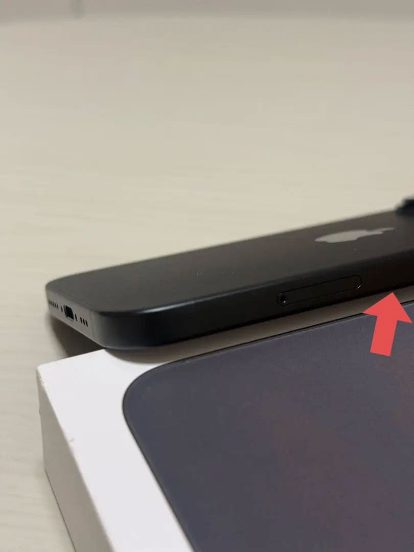 iPhone 16 256GB 本体 ブラック SIMフリー 付属品、箱付き