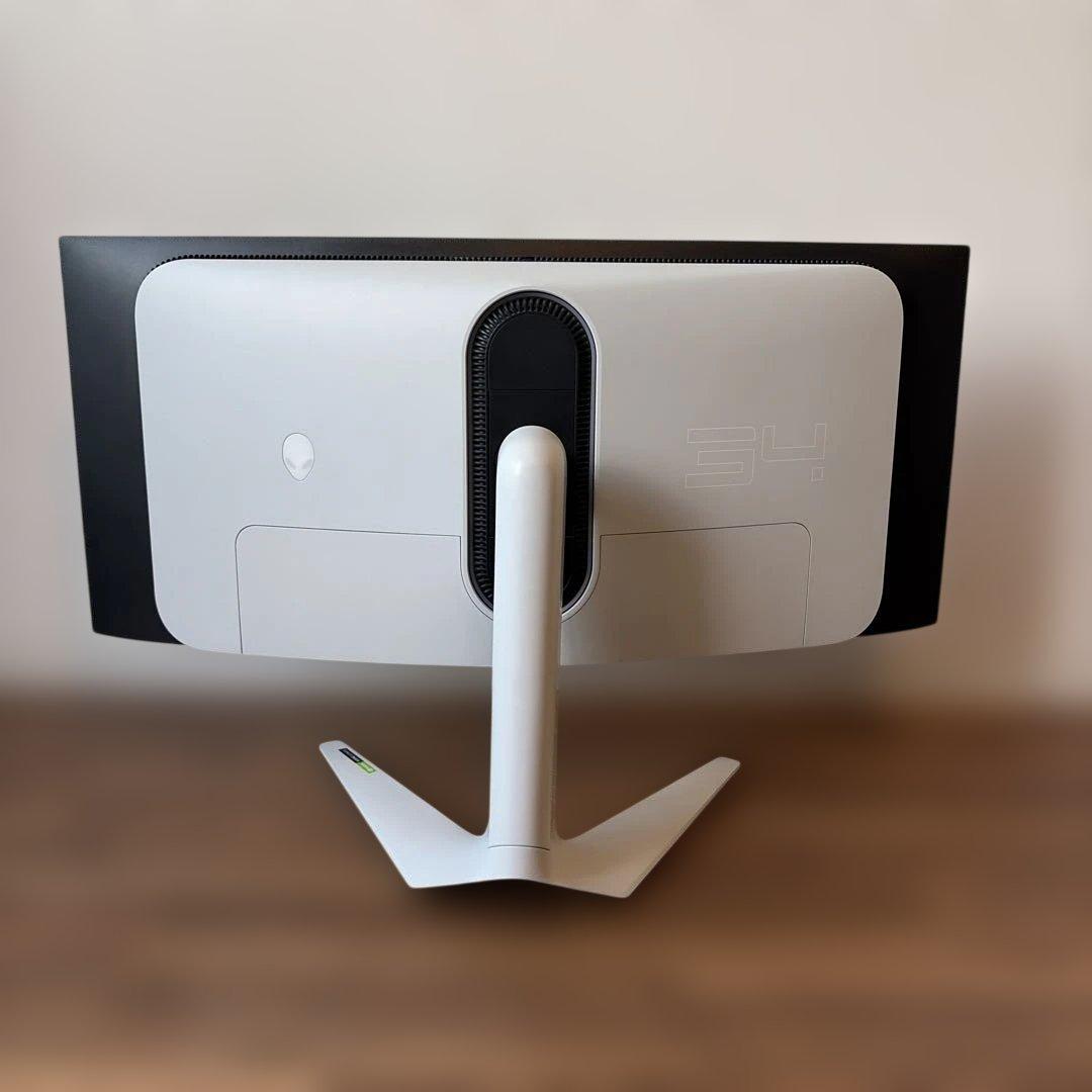 Alienware 34 曲面 QD-OLED AW3423DW モニター