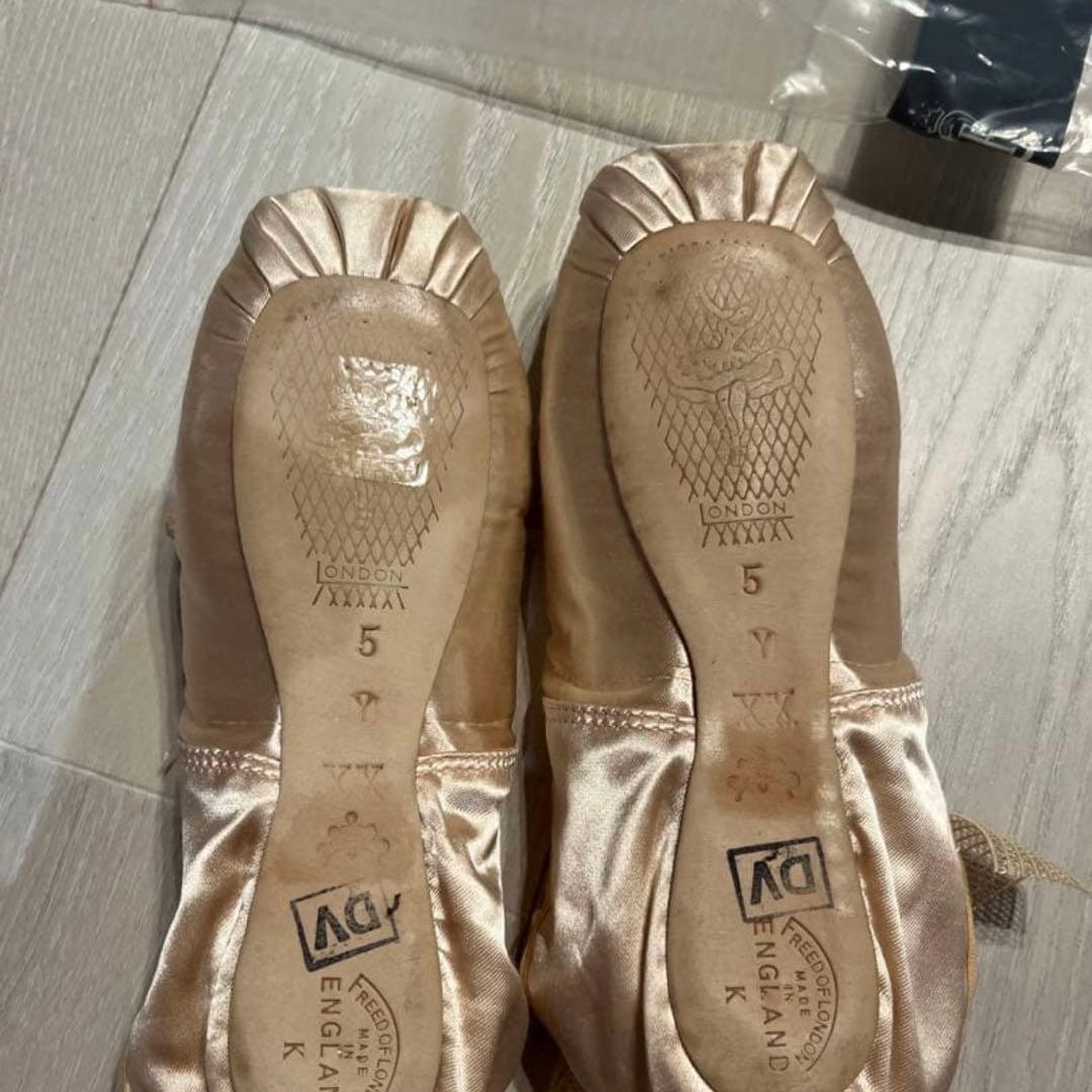 新品フリードトゥシューズ　5xx Yマーク