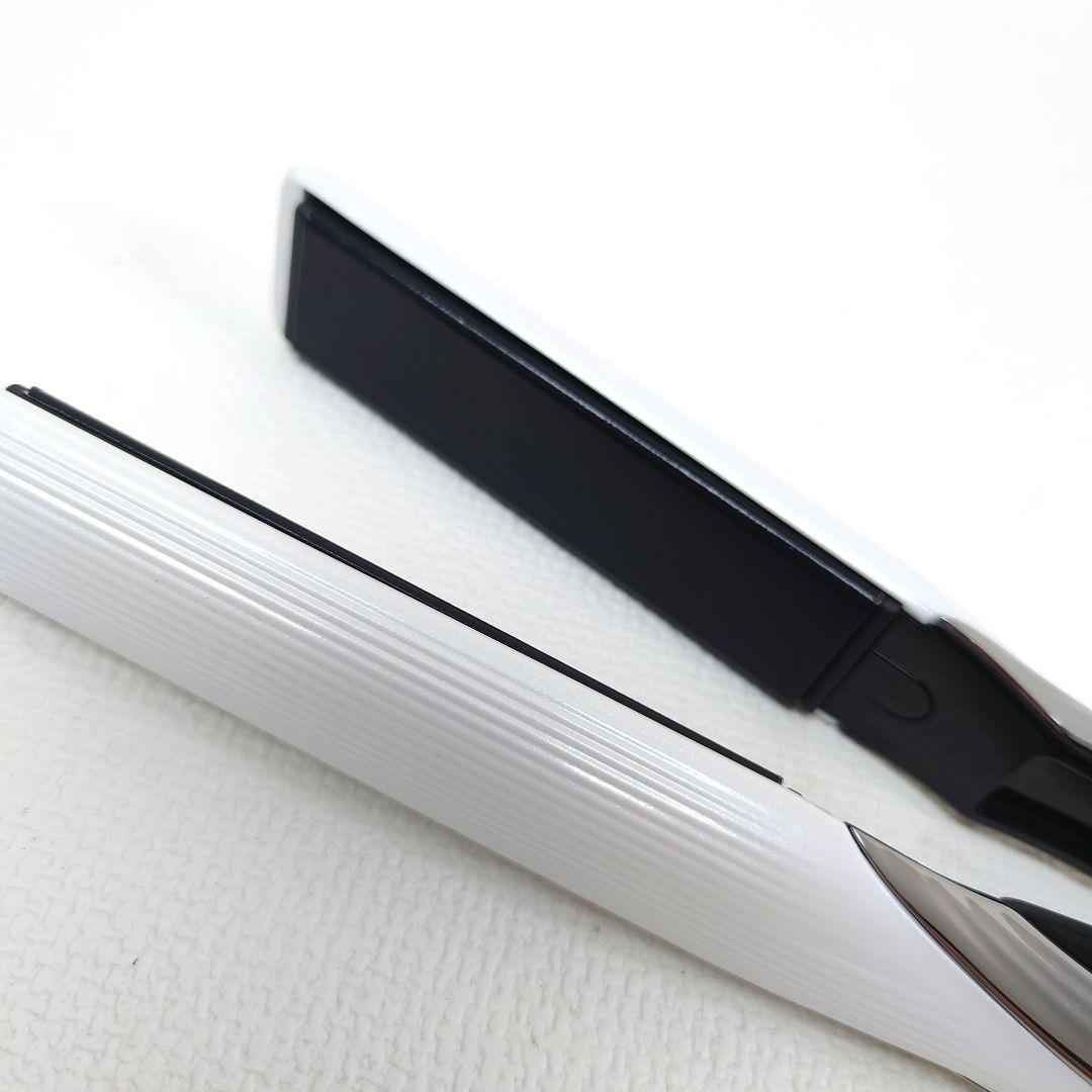 M1126D1 リファ ビューテック ストレートアイロン 通電確認済み