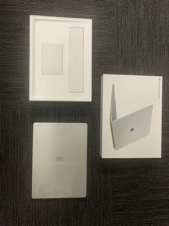 【新品】Microsoft Surface Laptop Model 1782