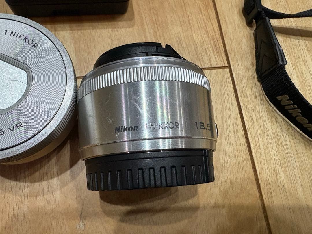 Nikon 1 J5 ダブルレンズキット　ジャンク品