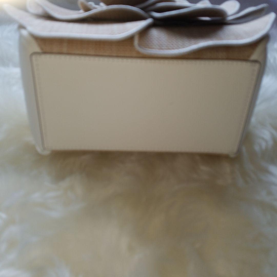 木・金限定価格 【新品 未使用】 Kate Spade ３D フラワー バッグ