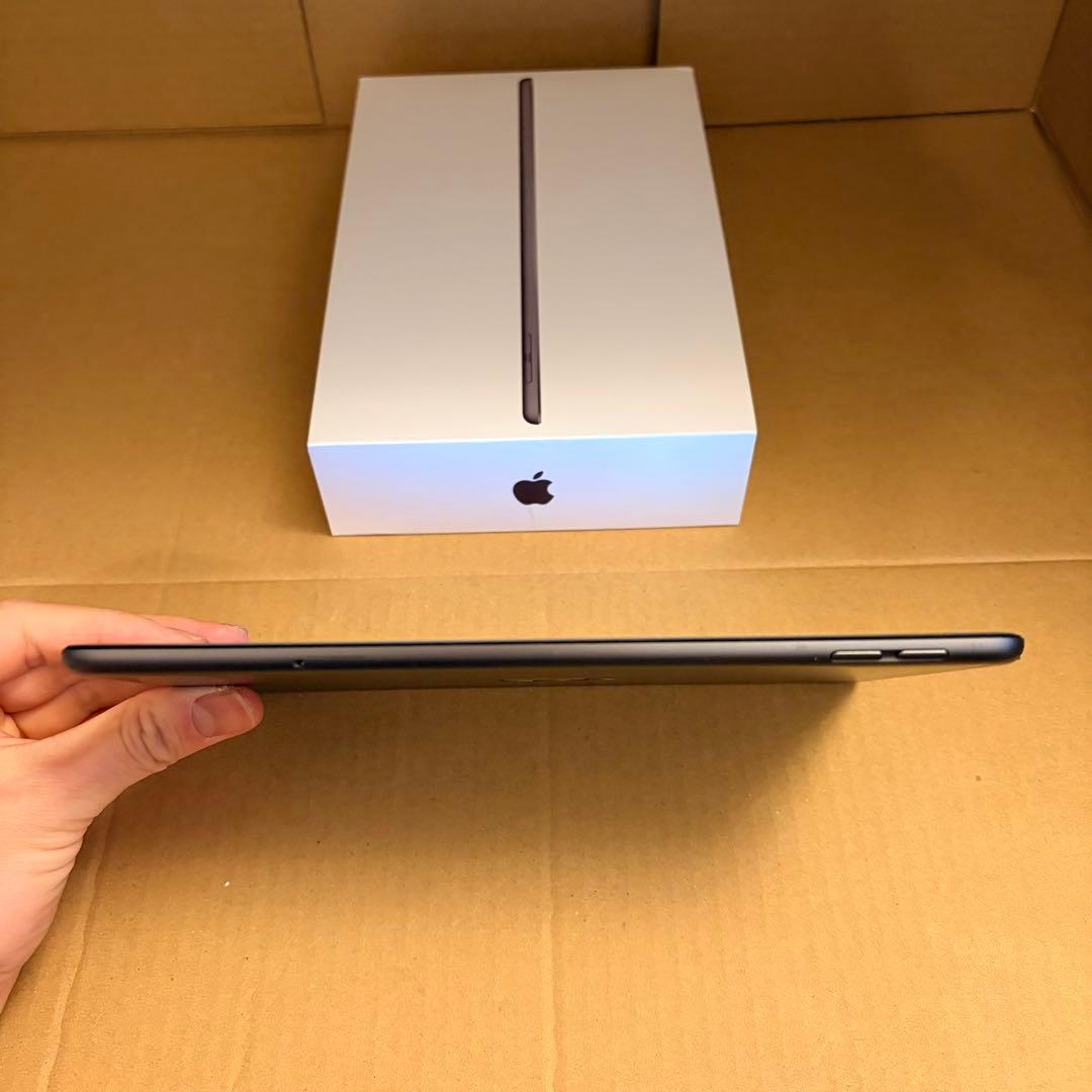 iPad mini 5 64GB Wi-Fi + セルラー　スペースグレイ