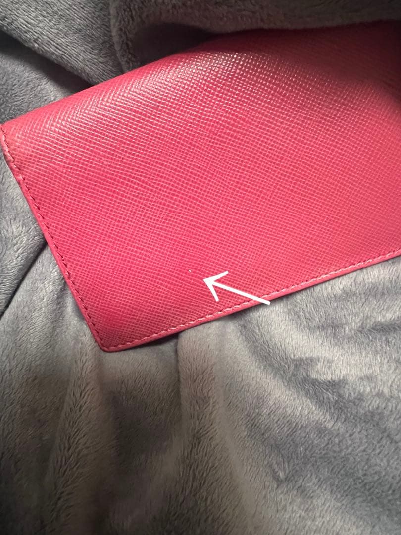 PRADA プラダ　サフィアーノレザー　ピンク　名刺入れ　レディース