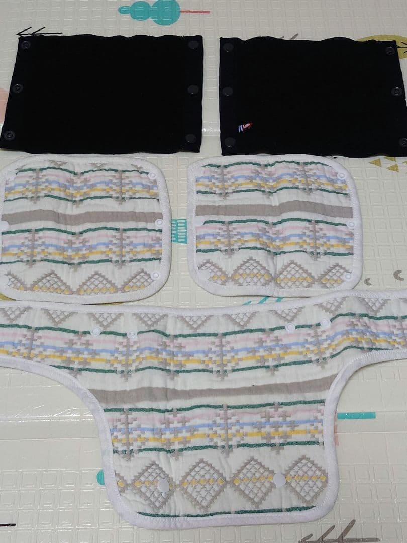 エルゴベビー オムニブリーズ エアメッシュ グラファイトグレー　よだれカバー付き