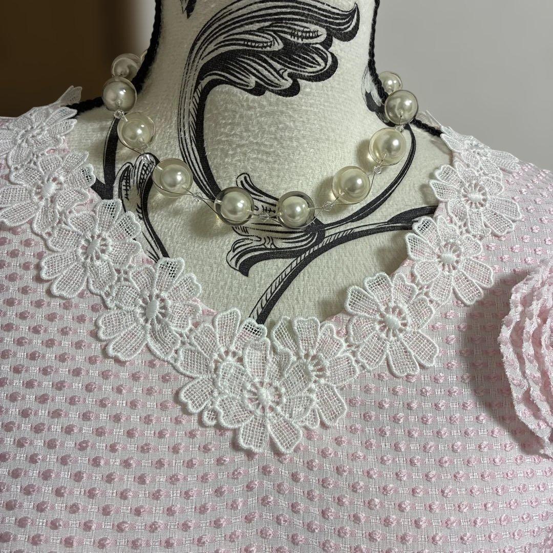 スーパービューティー☆44☆新品タグ付きお花レースとコサージュの可愛いワンピース