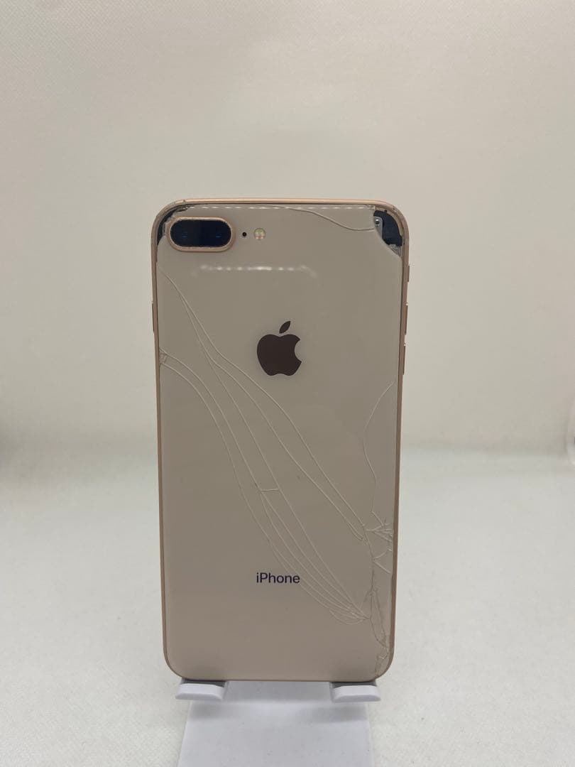 ジャンク品iPhone 8 Plus 64GB バッテリー86% 05504