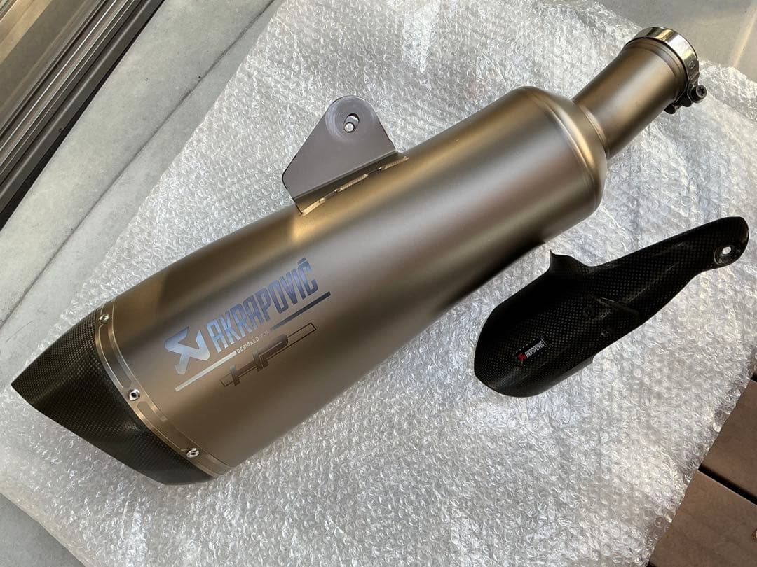  R1250R R1250RS 純正オプション アクラポビッチ　マフラー