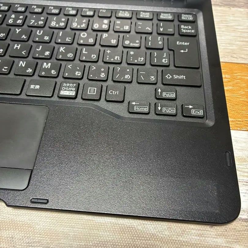Win11搭載 FUJITSU arrows Q7311/FE キーボード付