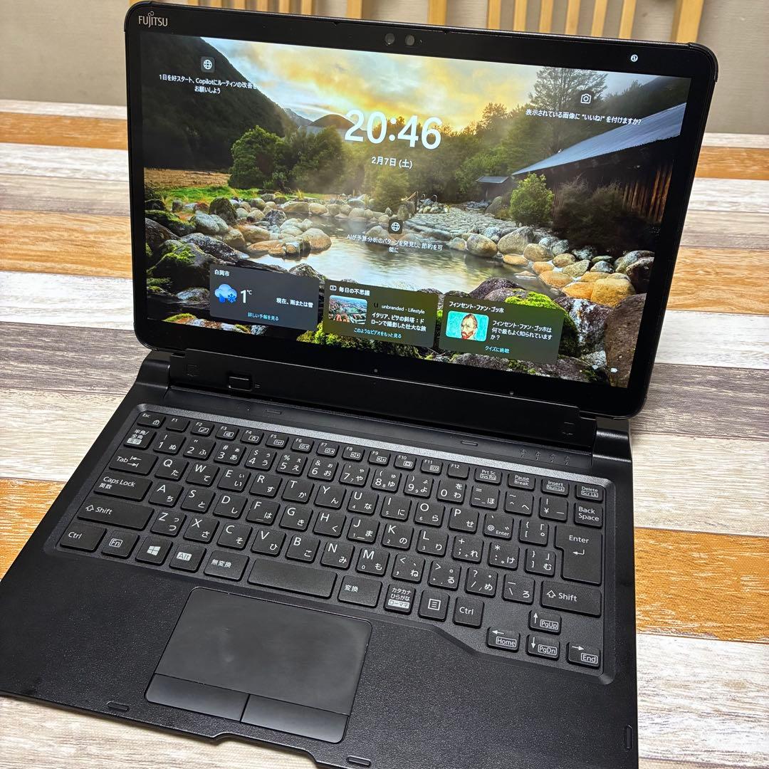 Win11搭載 FUJITSU arrows Q7311/FE キーボード付