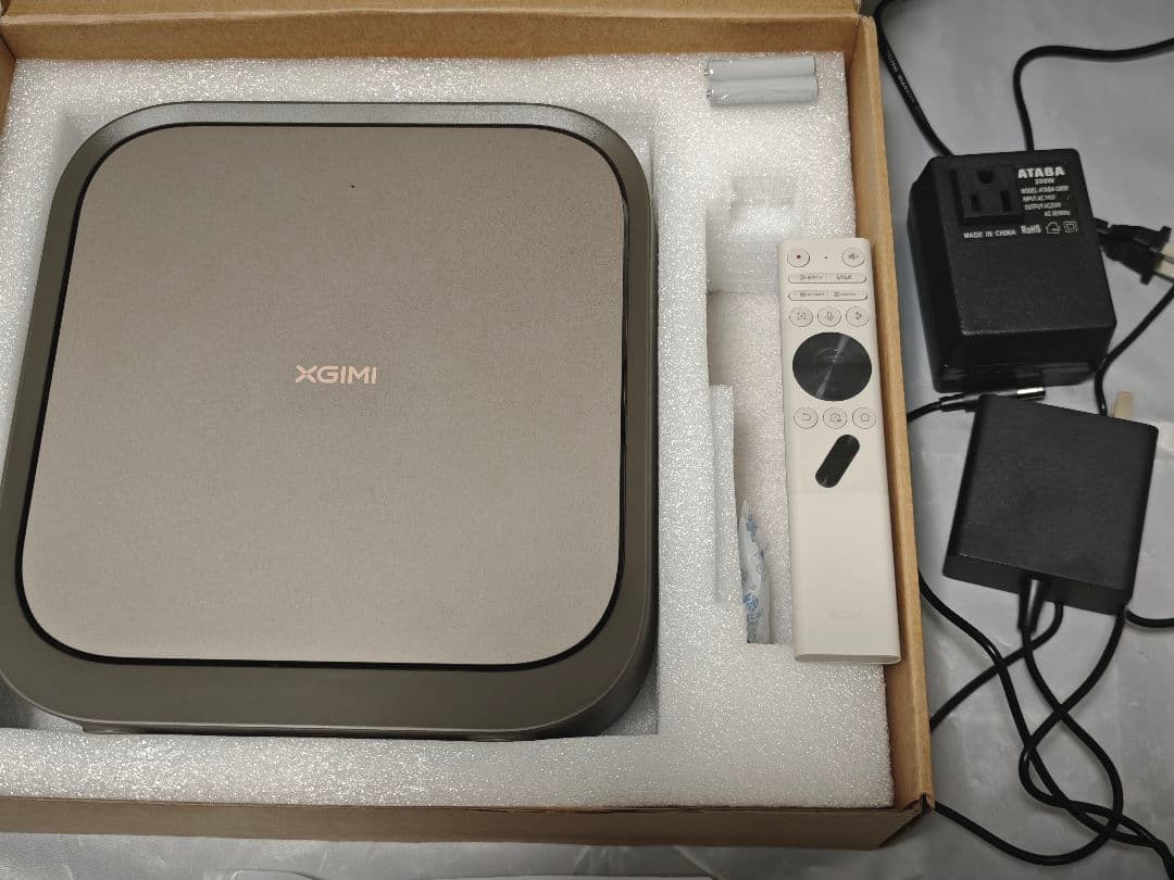 XGIMI Z9X 4K 美品 2025年10月末発売。