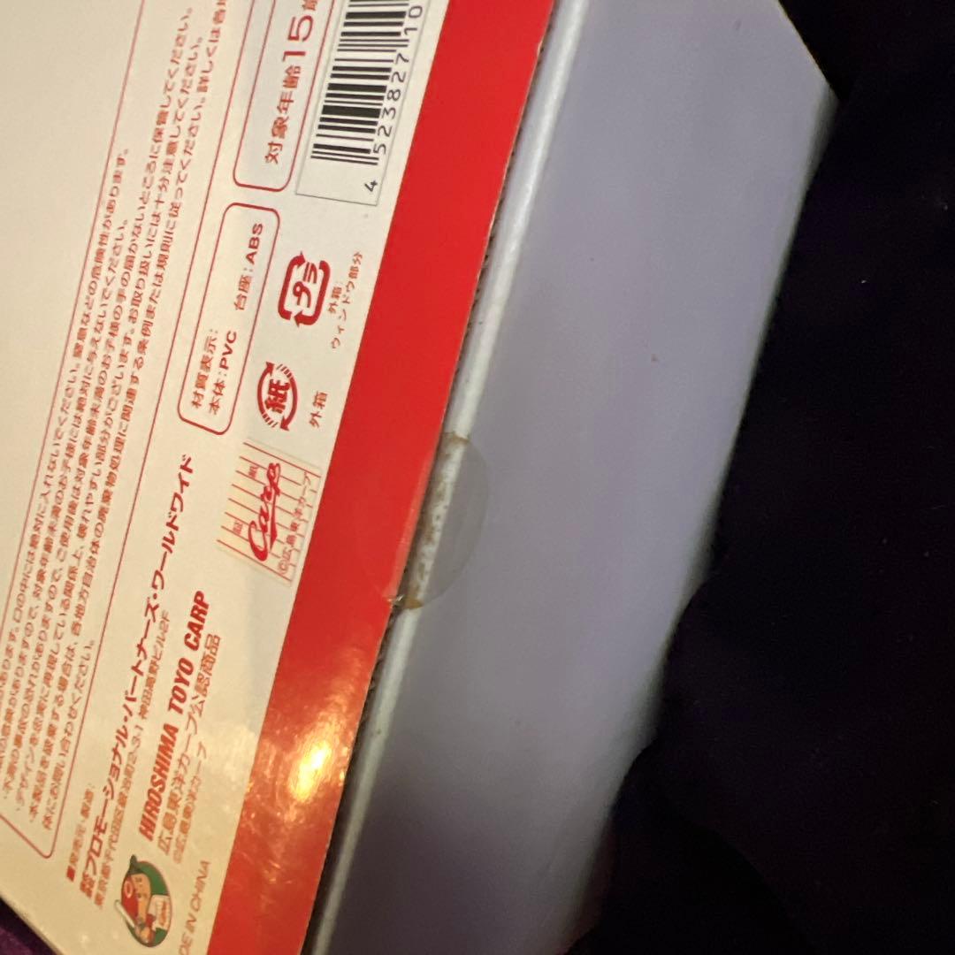 前田智徳　フィギュア　2000本安打記念　シリアルナンバー付きカード　カープ