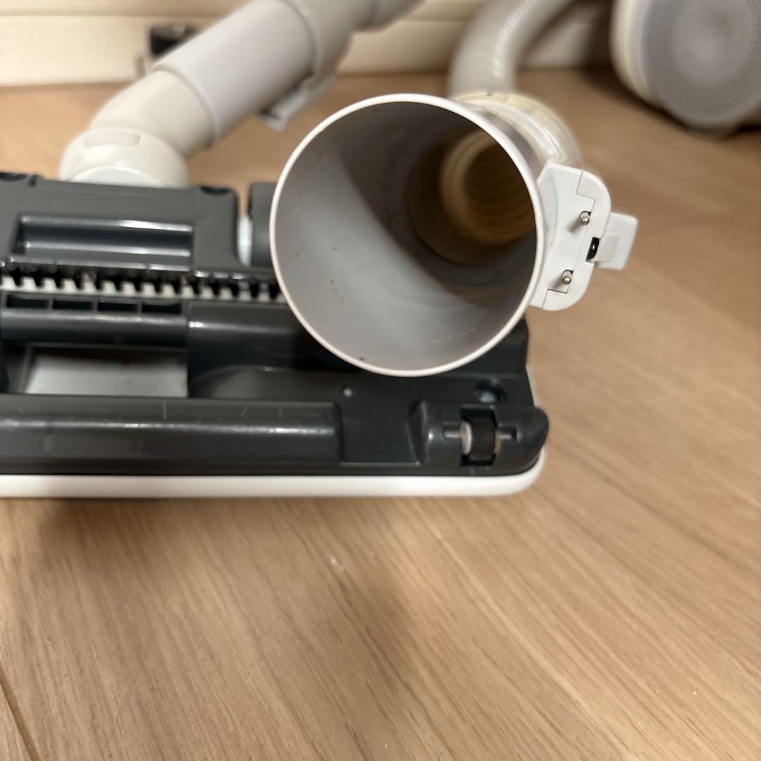 TOSHIBA 紙パック式 掃除機 VC-D50K　2017年製