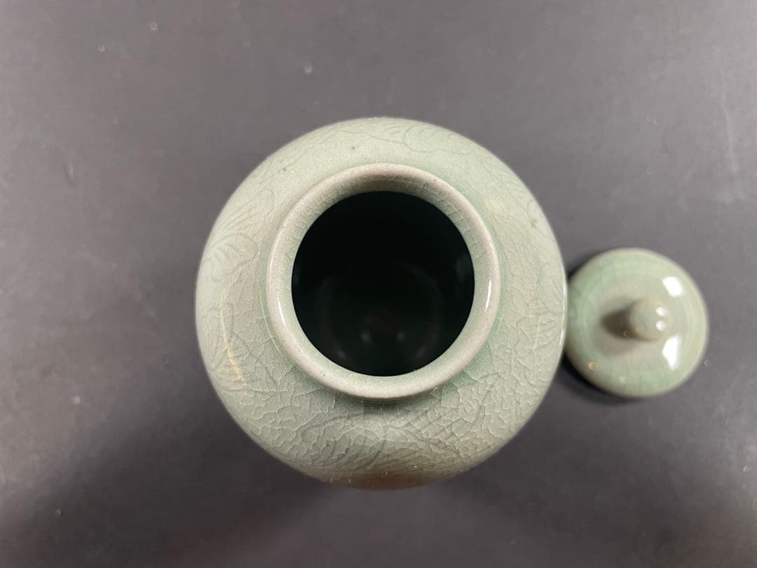 14 最終値下げ　韓国 人間文化財 池順鐸 高麗青磁 壺 茶入 陽刻 青磁 共箱