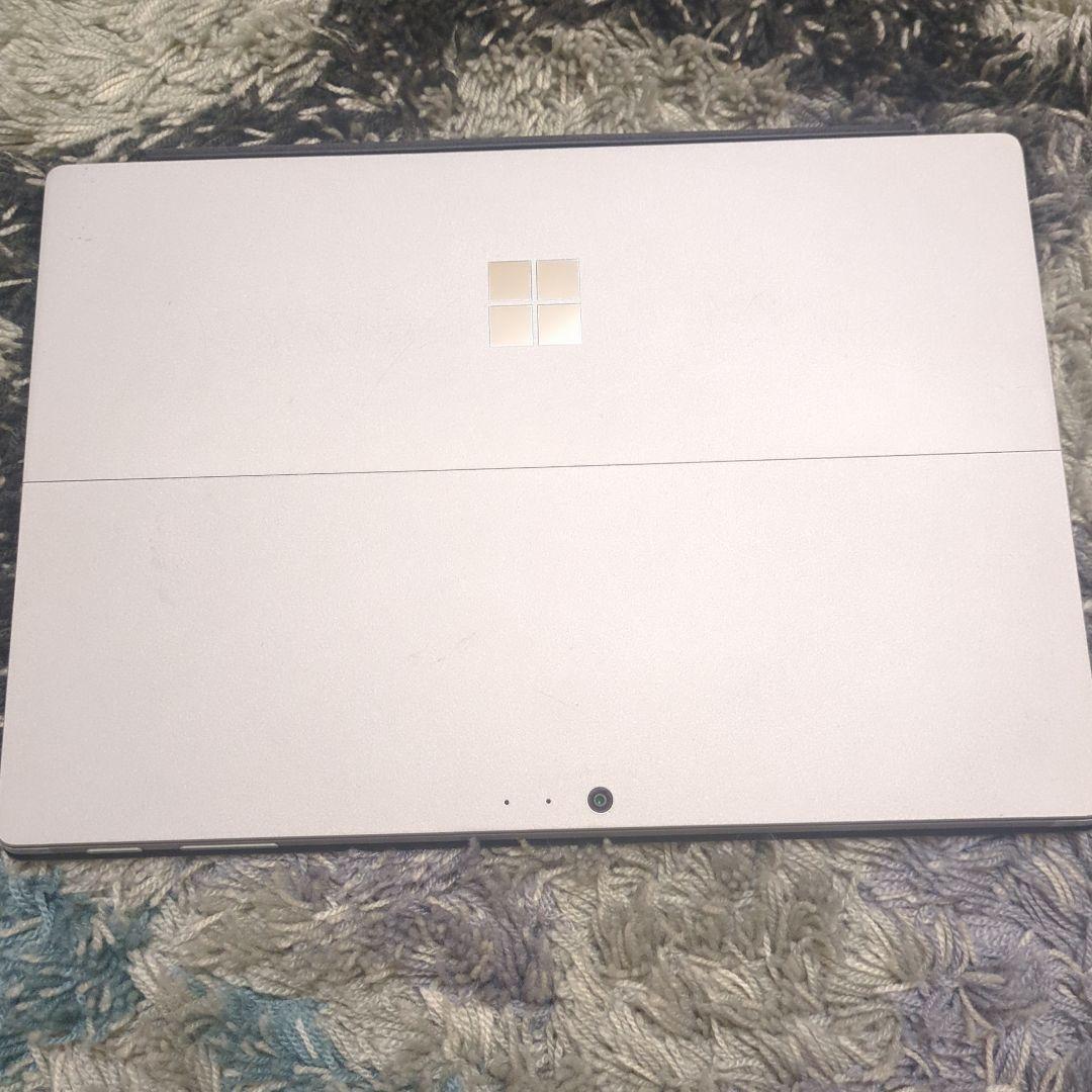 Surface Pro 5 (i5/8G/256G)本体+ ACアダプタ付