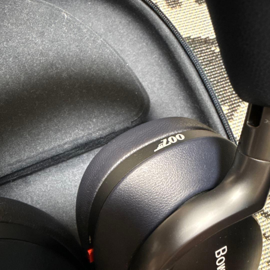 Bowers & Wilkins Px8 007 Edition 試聴のみ