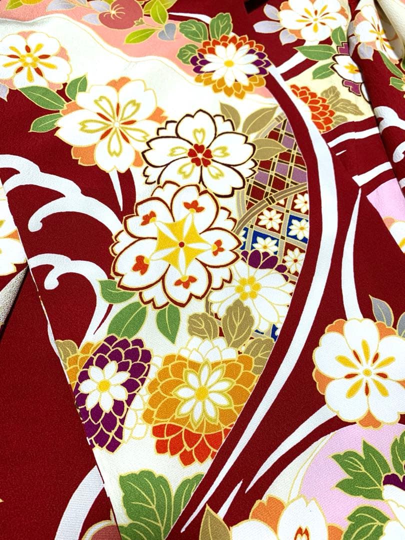 正絹　赤　【振袖】　中古　とても綺麗な状態