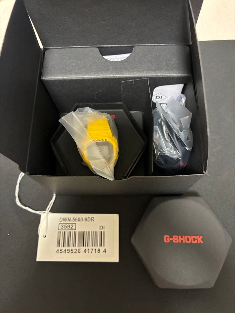 CASIO G-SHOCK nano DWN-5600-9 イエロー黄色