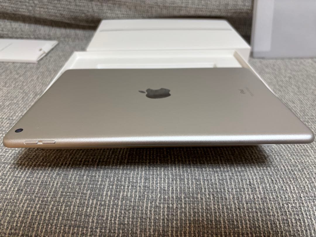 美品　iPad 第9世代　wifiモデル　64GB シルバー　その2