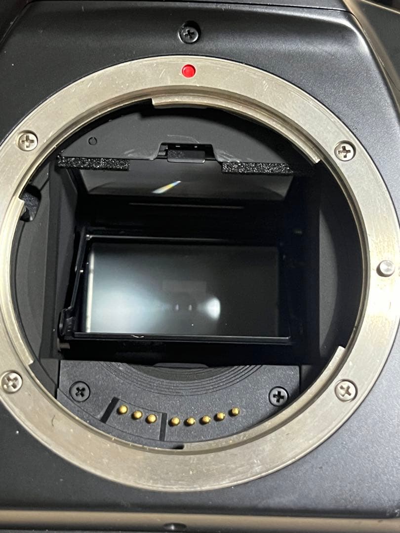 Canon EOS-1 EF 24mm F2.8レンズ付き！