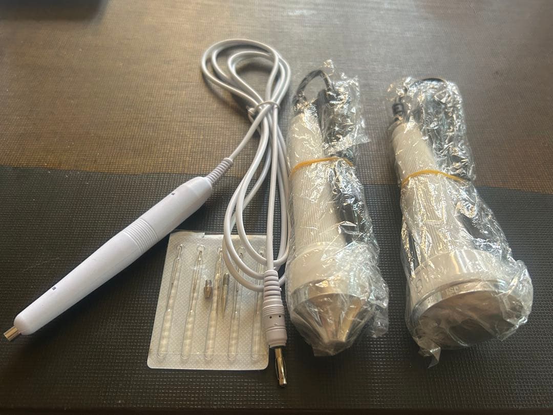 自宅用3in1低周波シミケア スポットケアT-638