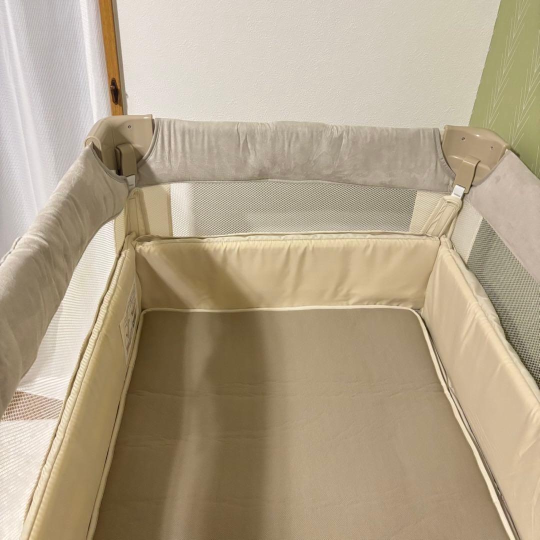 ＊美品＊アップリカ　ココネルエアープラス　AB ベビーベッド
