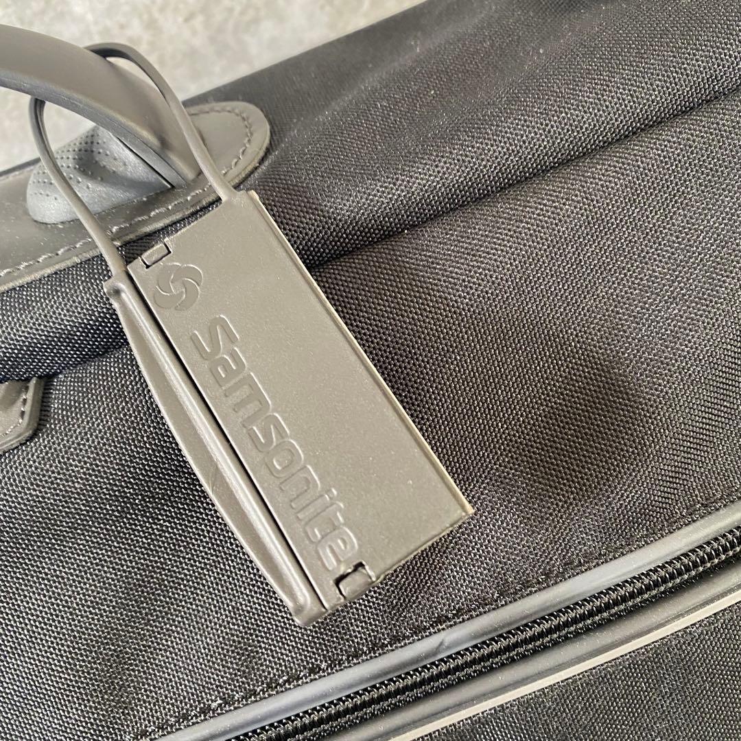 サムソナイト　ガーメントケース　ビジネスバッグ　2way ショルダー　黒　大容量