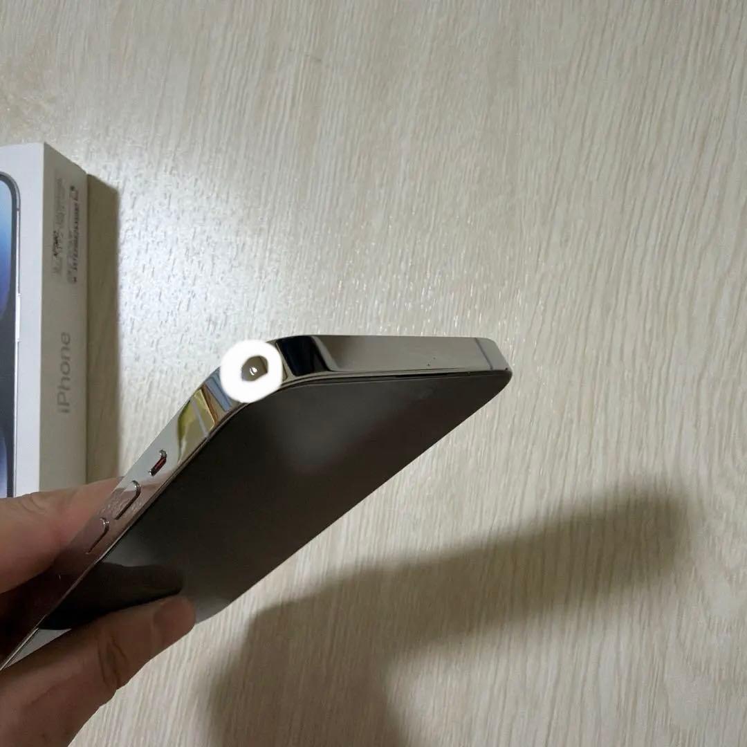 前面新品同様！Apple iPhone 14 Pro シルバー 本体 充電器