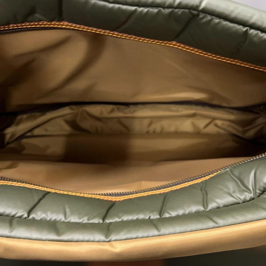 n*r様 66 超美品 ハンティングワールド ショルダーバッグ